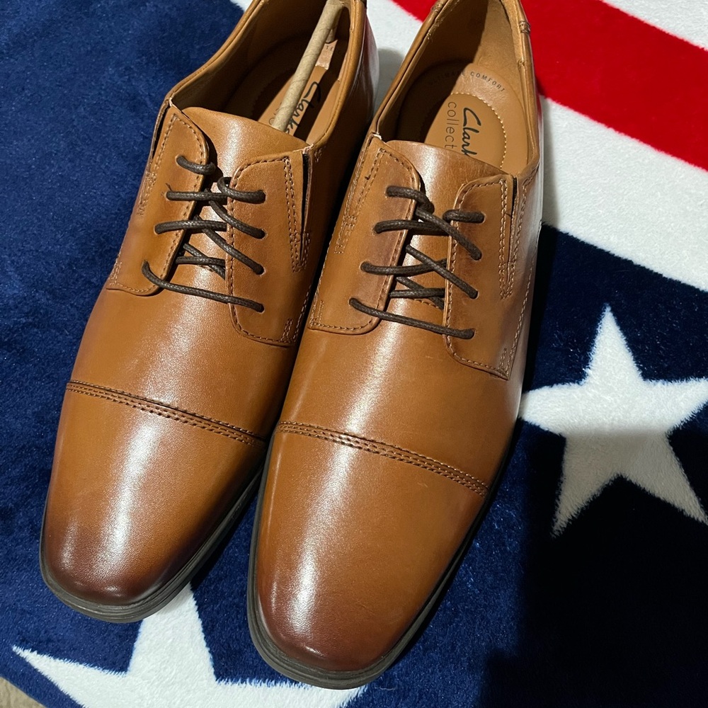 Clarks Tan Oxfords Tilden Cap